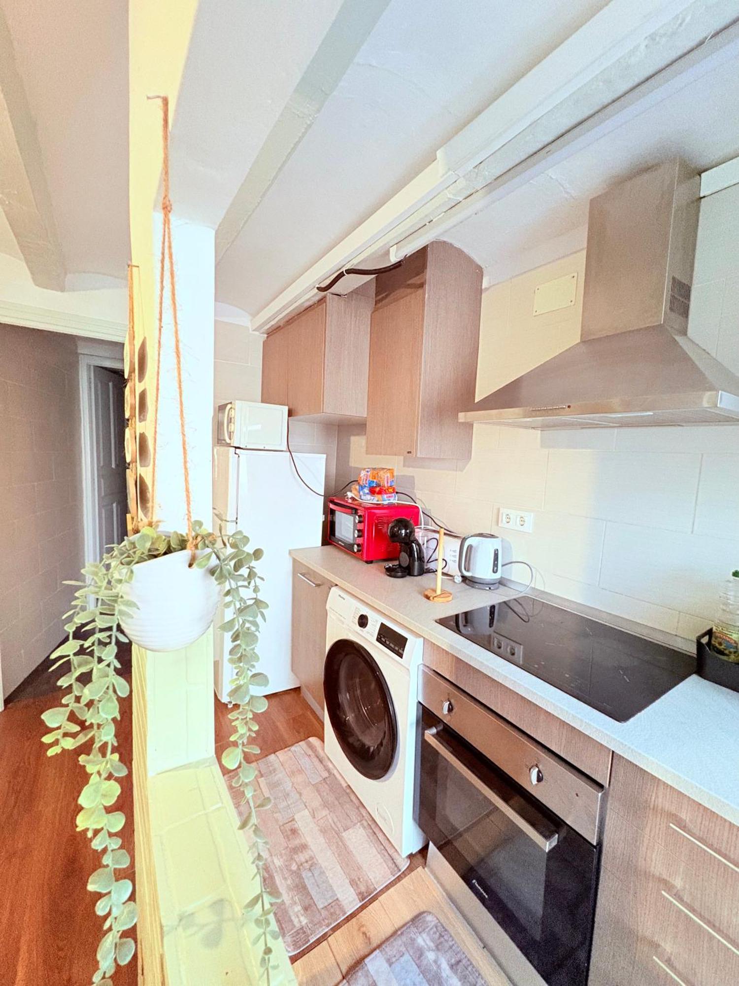 Stunning Flat For 6 People 3 Blocks From The Beach Plus Welcome Breakfast Barcelona Ngoại thất bức ảnh