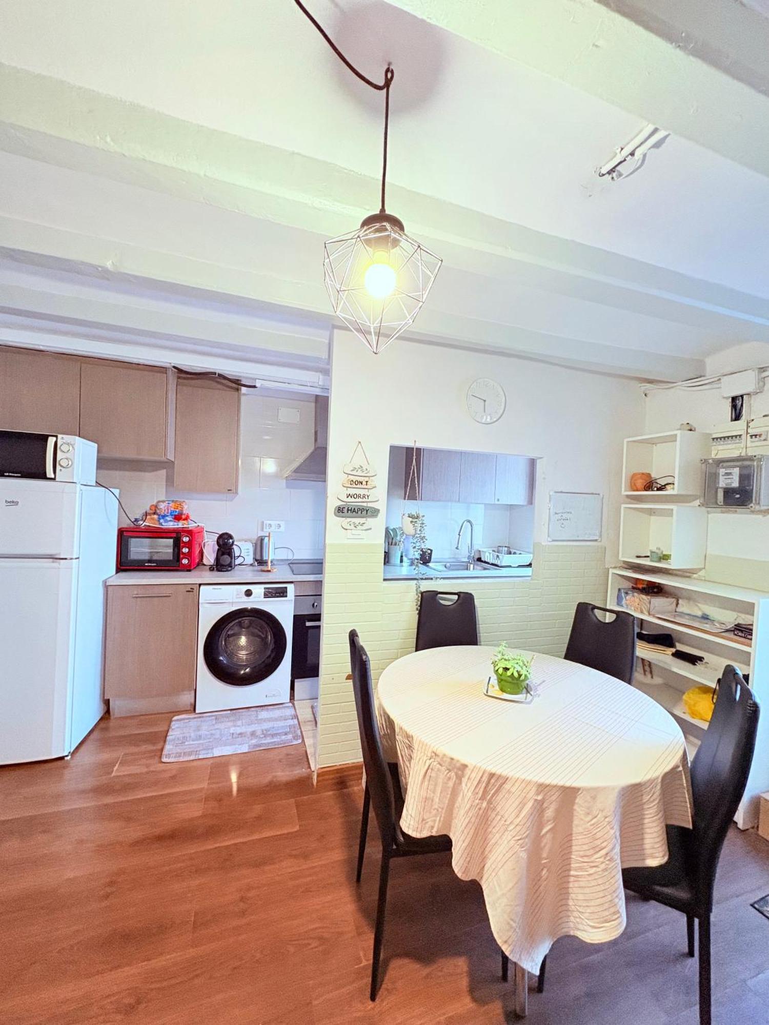 Stunning Flat For 6 People 3 Blocks From The Beach Plus Welcome Breakfast Barcelona Ngoại thất bức ảnh
